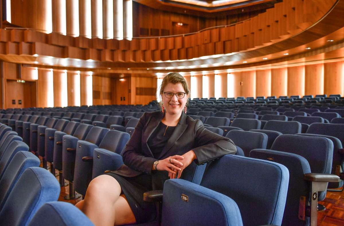 Seit dem 1. Februar ist Eva Enders die neue Kulturamtsleiterin der Stadt Selb und damit zuständig für den Betrieb im Rosenthal-Theater. Foto: /Florian Miedl