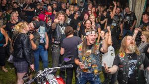 Langenbach: Motorrad-Fans feiern bei Live-Rock