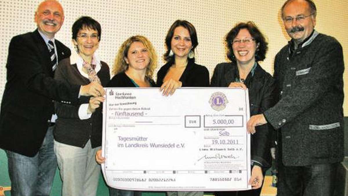 Selb: Lions Club spendet den Tagesmüttern 5000 Euro