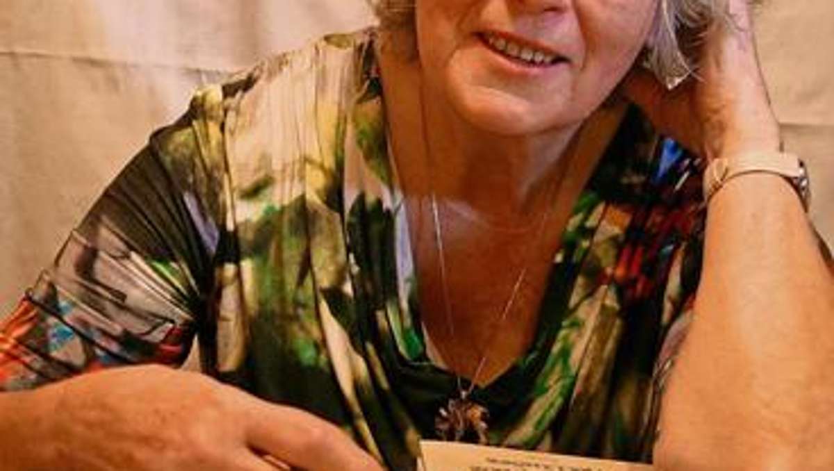 Wunsiedel: Schaffensfrohe Seniorin geht unter die Autoren
