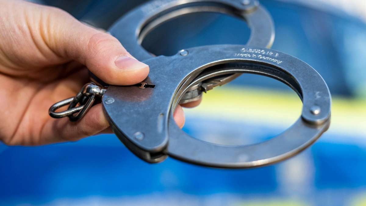 Hof: Einbrecher und Autodieb geht in Haft