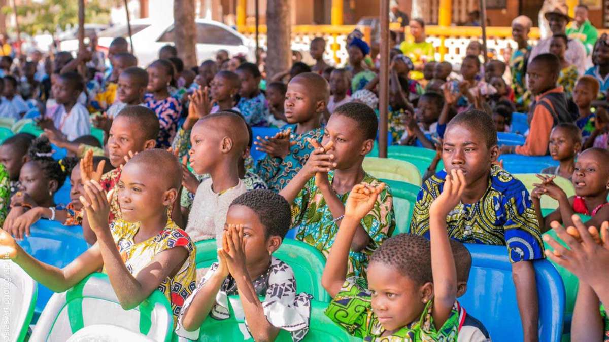 Hilfe für Kinder in Afrika: Frankenpost-Leser ermöglichen Fest