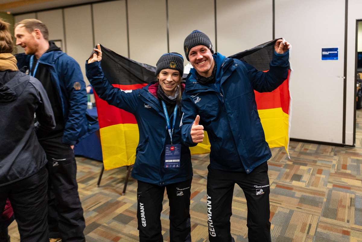 Team Franken bei der Universiade: Paul Frohmader (rechts) vom WSV Weißenstadt zusammen mit Hannah Stocker (DAV Hersbruck).