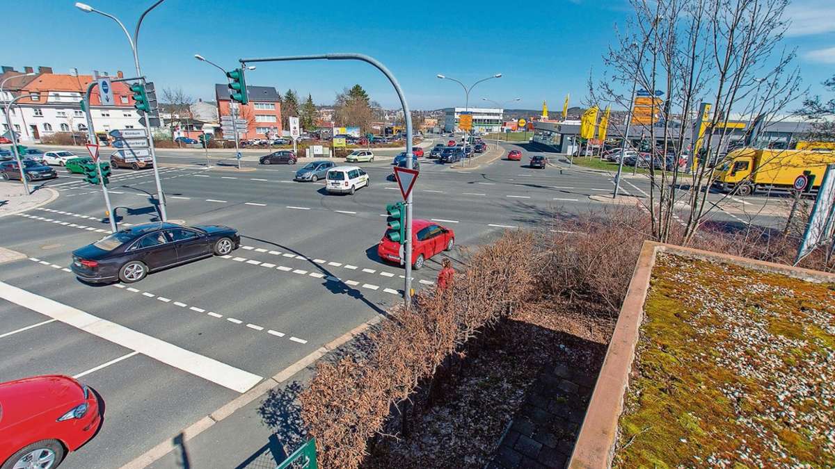 Hof: Exner-Kreuzung: Ausfahrt und Kreisverkehr nicht gleichzeitig gesperrt