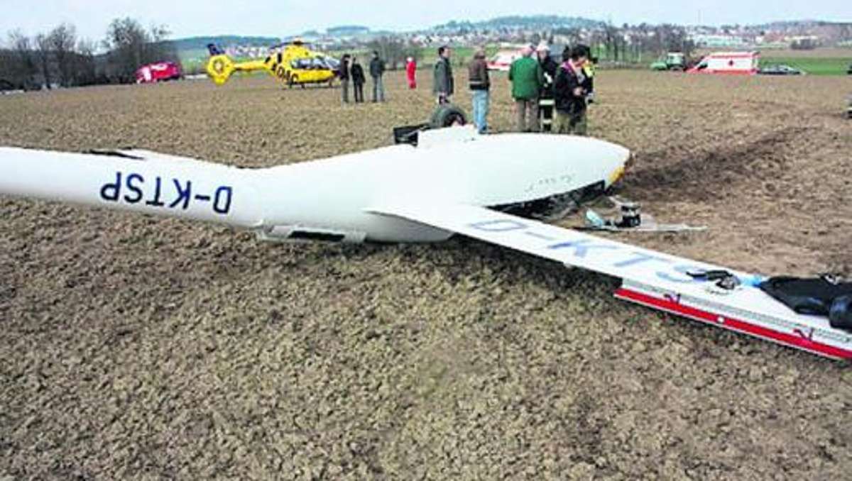 Kulmbach: Segelflugzeug überschlägt sich
