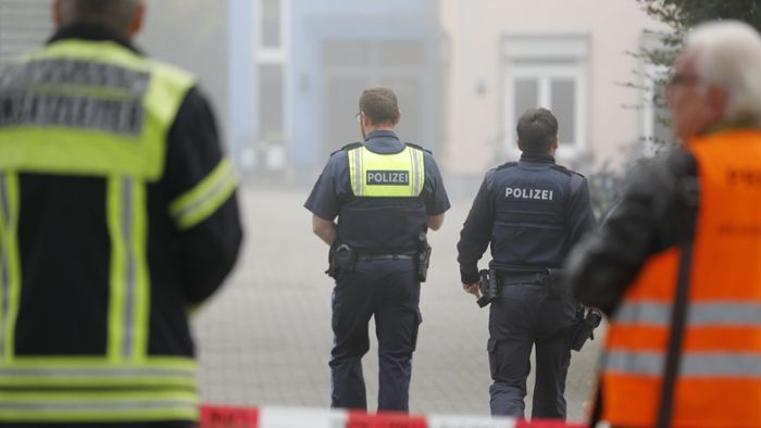 Gymnasium in Erlangen nach Bombendrohung gesperrt 
