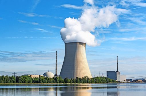 Das Kernkraftwerk Isar 2 bei Landshut soll Ende 2022 abgeschaltet werden. Foto: dpa/Armin Weigel