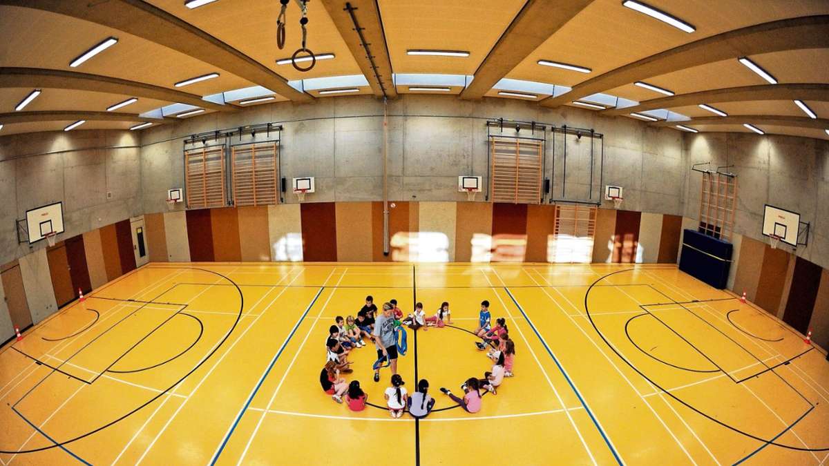 Fichtelgebirge: Landkreis Wunsiedel schließt vorübergehend Sporthallen