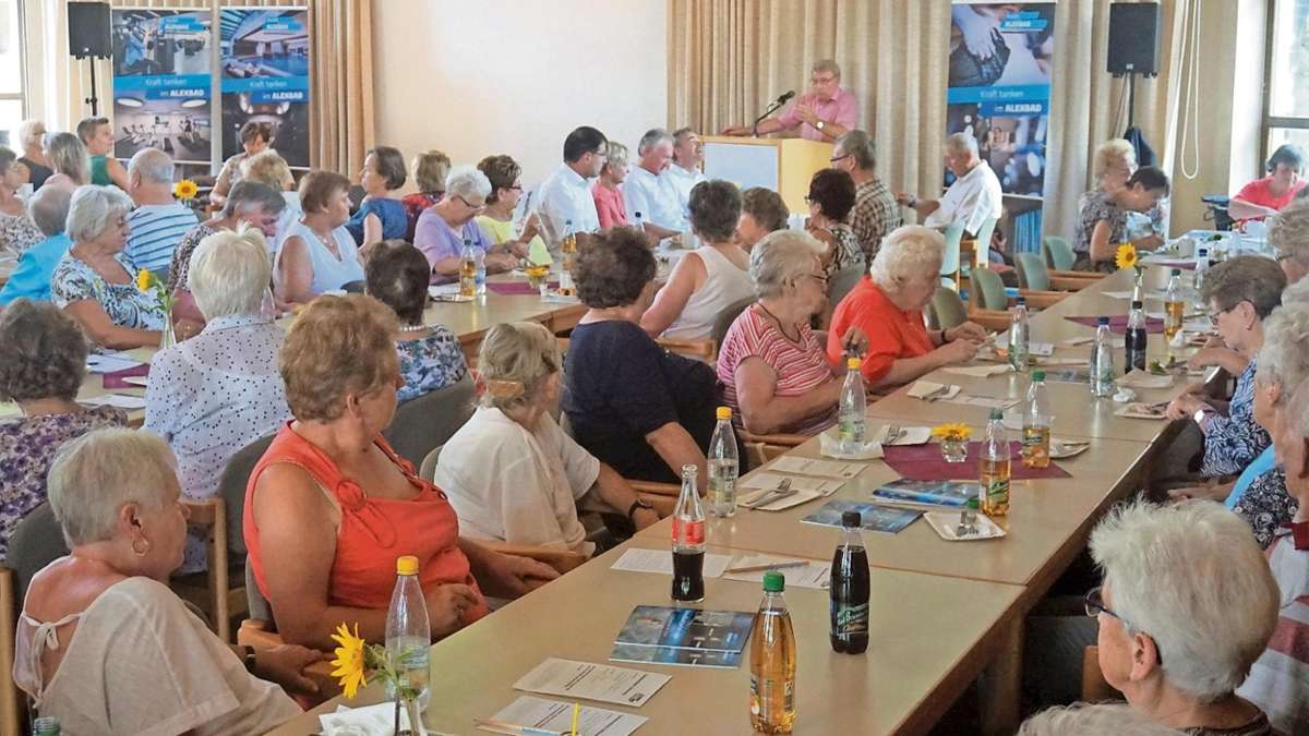 Bad Alexandersbad: Senioren erforschen das Alexbad