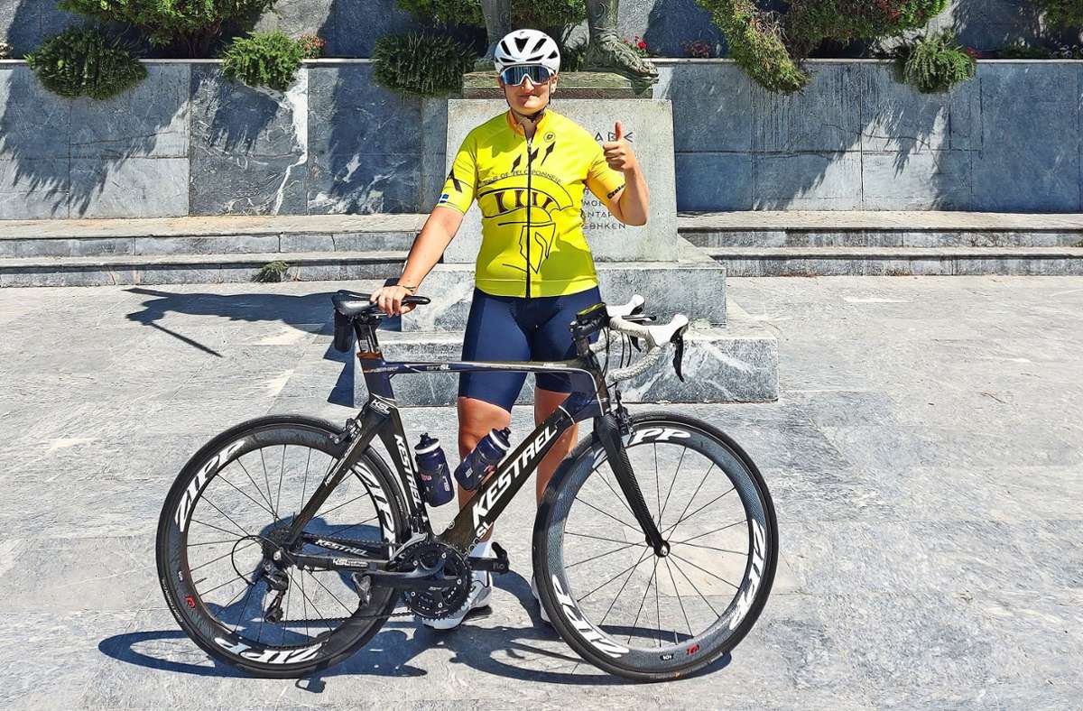Lena Bernhardt trotzt auf den sechs Etappen der Tour of Peloponnese den steilen Anstiege und den hohen Temperaturen – und holt sich den Gesamtsieg bei den Frauen. Foto: /privat