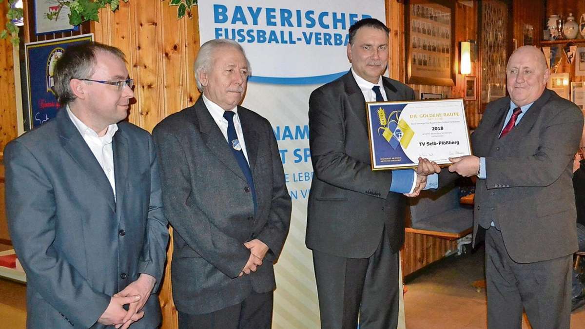 Selb: Bayerischer Fußballverband verleiht Goldene Raute mit Ähre