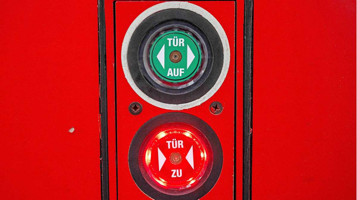 Bahnhof Trebgast: Zugtüren bleiben für Fahrgäste geschlossen