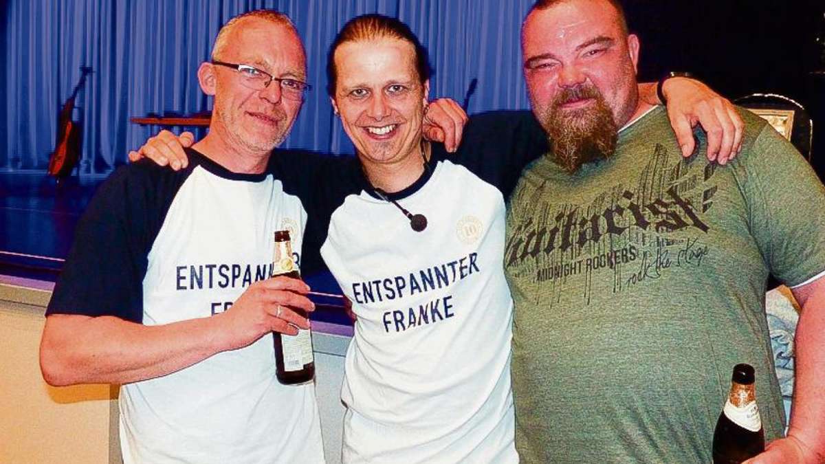 Kulmbach: Drei Männer an der Bühne