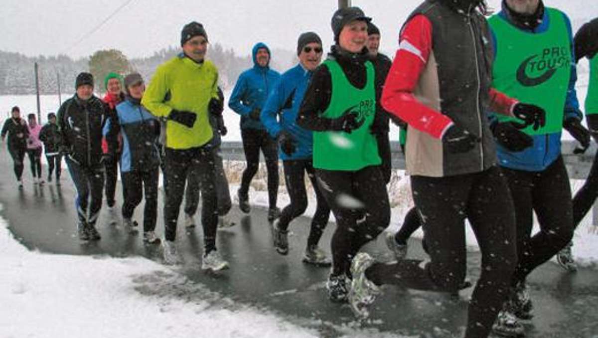 Münchberg: Döbraberg-Lauf durch Eis und Schnee