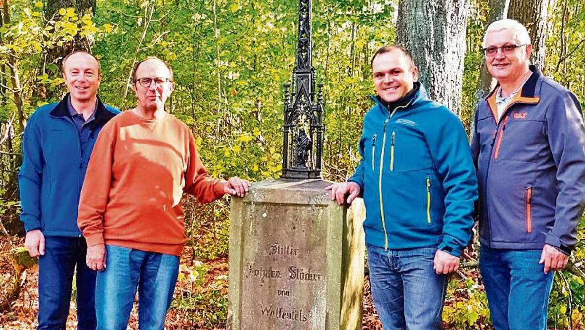 Wallenfels/Presseck: Altes Denkmal im Wald wieder wie neu