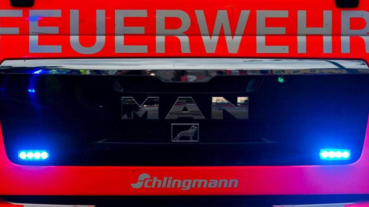 Kulmbach: Garage mit Fahrzeugen ausgebrannt