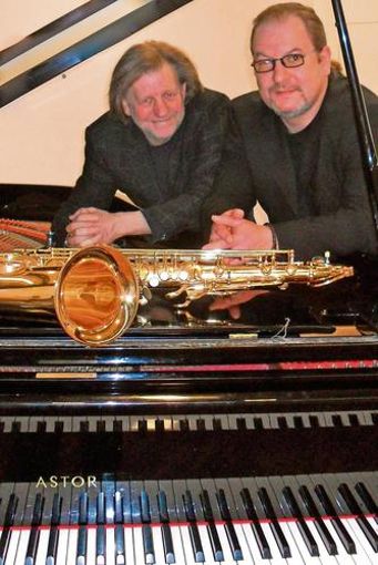 Pianist Igor Rattassep und Saxophonist Bernd Schricker, beide Lehrer an der Musikschule Selb, treten beim Benefizkonzert des Lions Clubs "Selb an der Porzellanstraße" am 18. Februar auf. Foto: pr