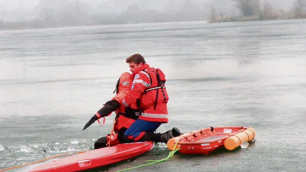 Kulmbach: Rettungsübung auf dem Eis