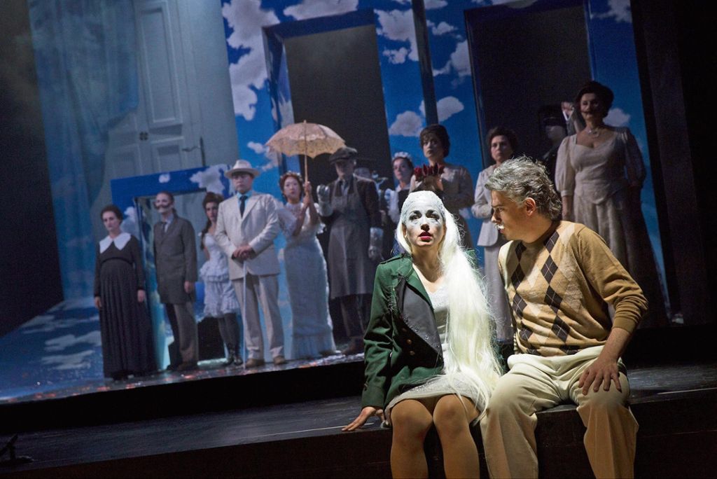 Franziska Rabl (Indras Tochter) und Marek Reichert (Der Dichter) sind Teil einer Opern-Rarität von Aribert Reimann. Foto: Harald Dietz