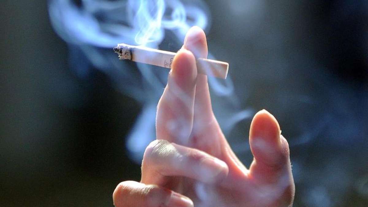 Hof: Unachtsamer Raucher verursacht Brand