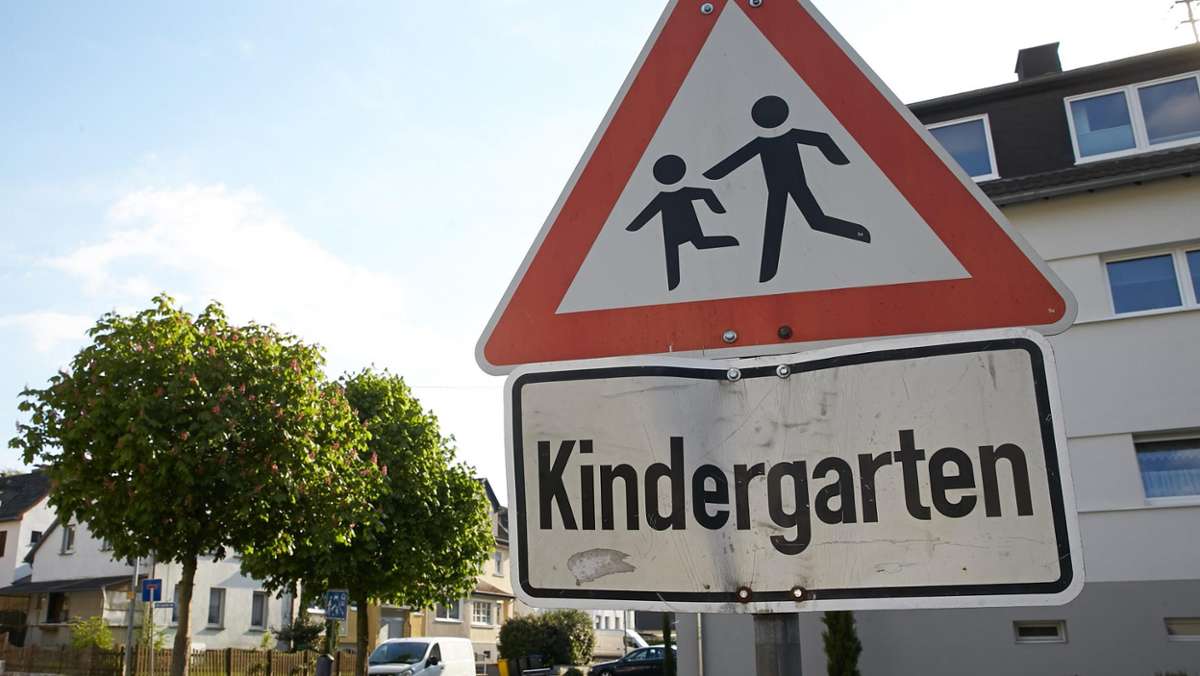 Rehau: Rehau: Diebe brechen in Kindergarten ein
