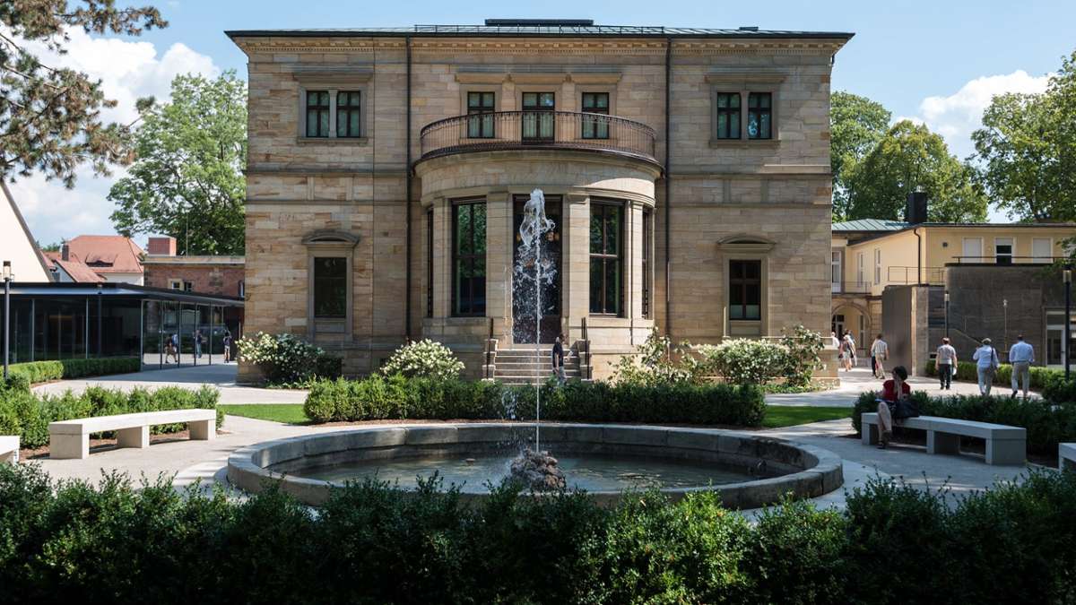 Kunst und Kultur: Richard Wagner Museum präsentiert Partitur-Handschrift des Lohengrin