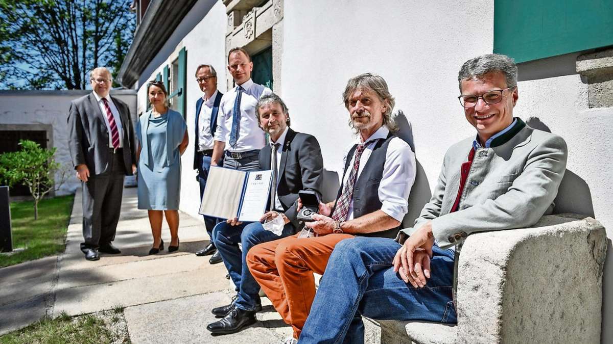 Hohenberg: Kunstminister überbringt Medaille für Milchhof