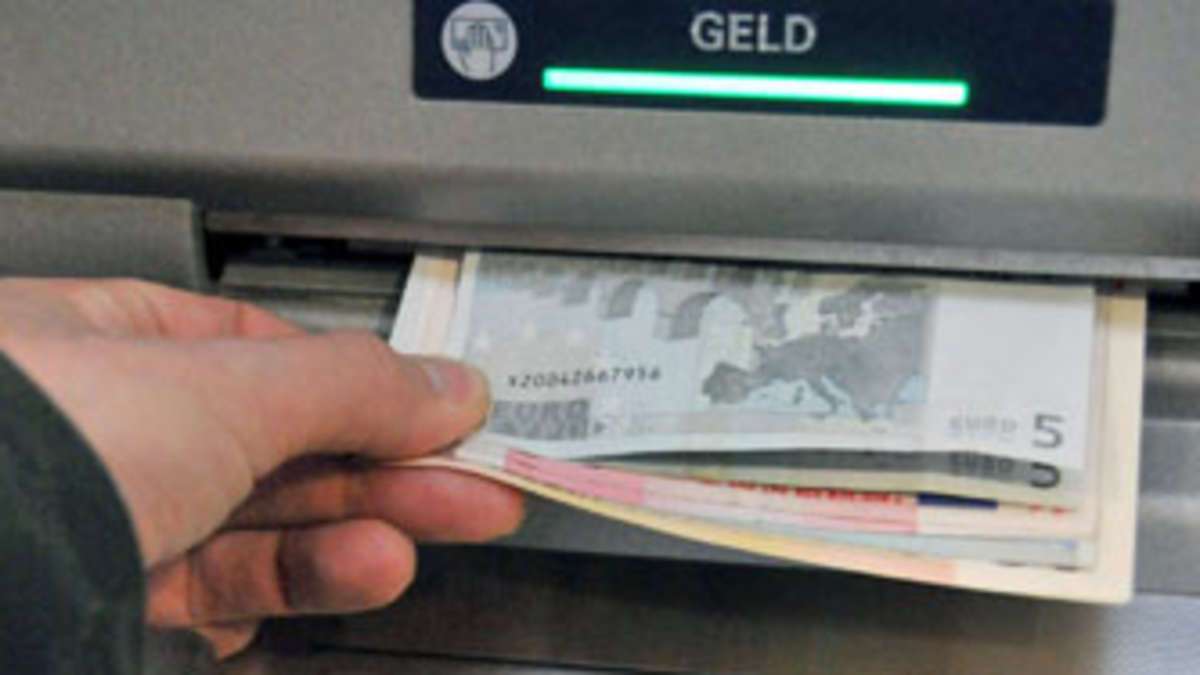 Enkeltrick in Münchberg: Bankfilialleiterrettet Kunden vor Betrügern