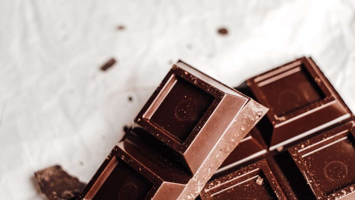 Lust auf Süßes?: Dieb stiehlt mehr als 200 Tafeln Schokolade