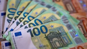Passagier hat 85.000 Euro Bargeld dabei: Geldwäsche-Verdacht