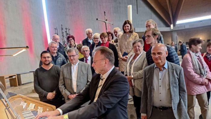 Waldershof: Sanierte Kirche beeindruckt Besucher