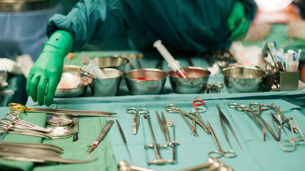 Fichtelgebirge: Ärzte angeklagt: Frau aus Nagel stirbt nach Operation