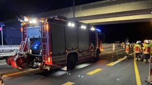 Unfall: Truckerin übersieht Auto