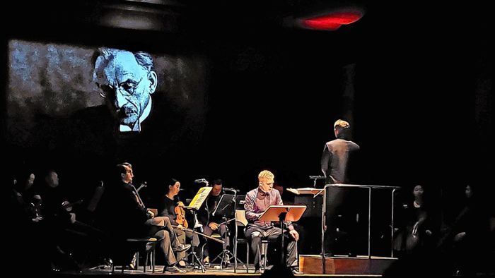 Im Rosenthal-Theater: Hoffnung aus Musik, wenn die Welt brennt