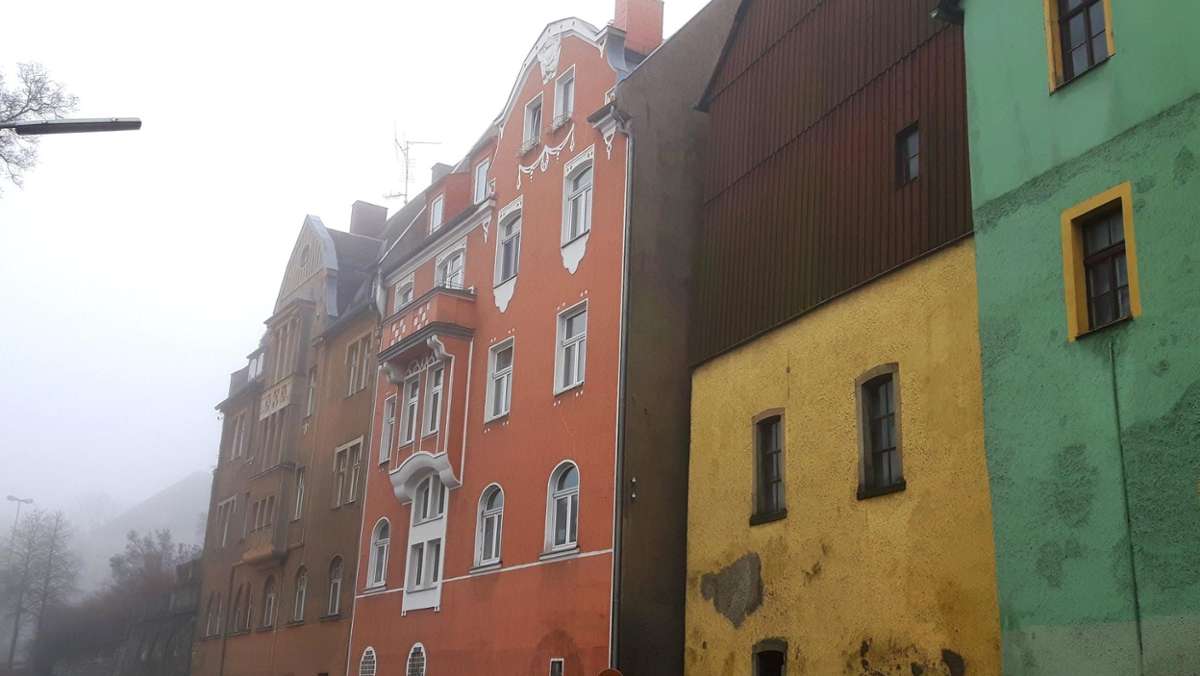 Hof: Einsturzgefährdetes Scheunengebäude: Vollsperrung in Hof