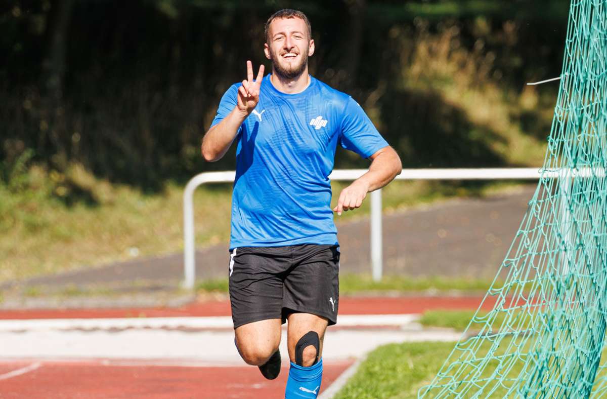 Hatte zuletzt allen Grund zum Jubeln: Berkan Kurdoglu traf für den SV Union Selb gleich  zwei Mal  beim jüngsten 5:1-Sieg  in Wiesau. Foto: Niklas vom Ende