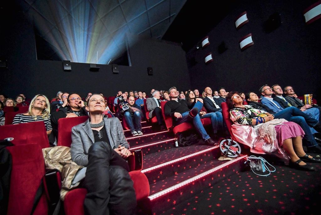 Premierenstimmung bei den 40. Grenzland-Filmtagen im Selber Kino-Center: Das Festival begann mit dem Film "Die Reise mit Vater". Foto: Florian Miedl