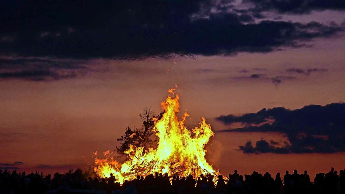 Viele Sonnwendfeuer: Waldbrandgefahr bleibt hoch