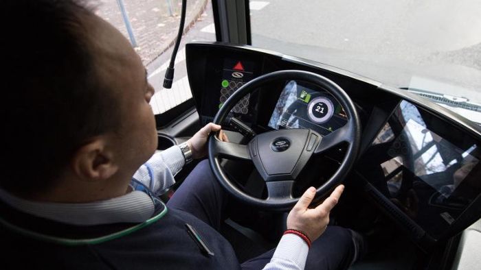 Viel zu schnell: Fahrverbot für Busfahrer