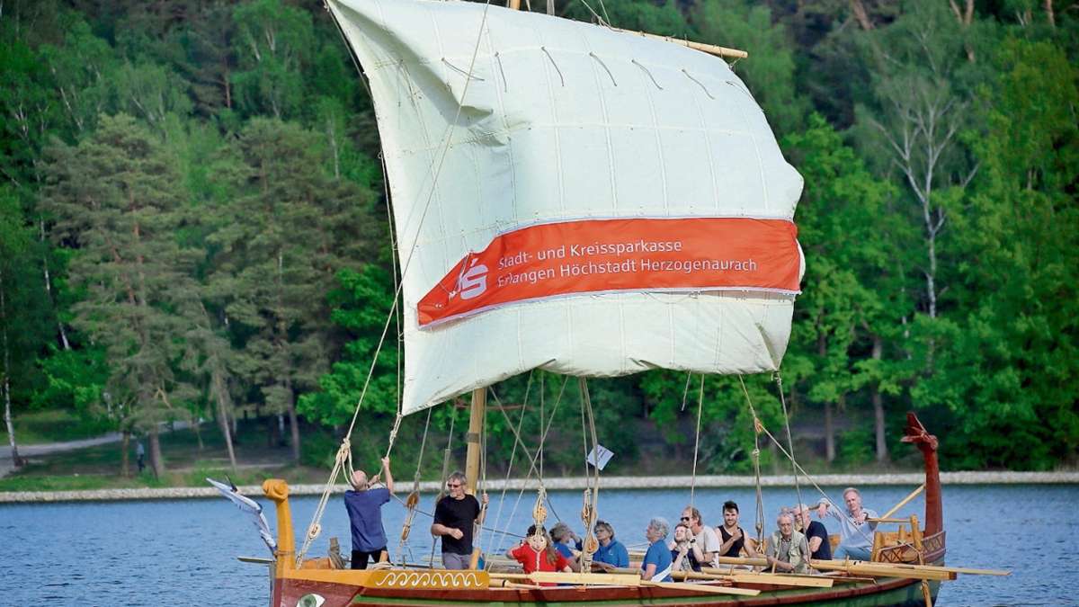 Erlangen: Römisches Schnellboot hisst die Segel