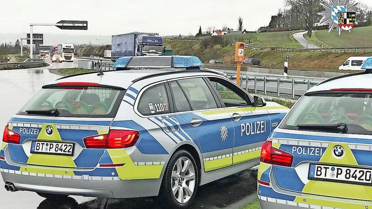 Verkehrspolizei meldet:: Fast ein Drittel weniger Unfälle auf Autobahnen