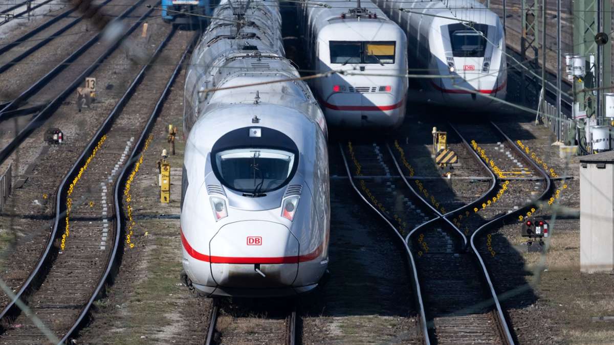 Nürnberg: Kinder in Gleisnähe: Zugverkehr steht zeitweise still