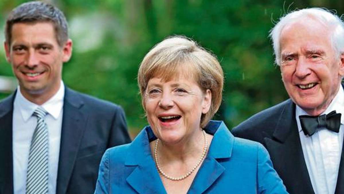 Länderspiegel: Merkel im vertrauten Look