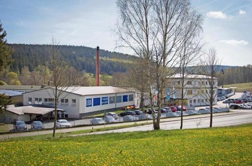 Umstrukturierung trotz guter Auftragslage: die Karl-Mayer-Liba-Textilmaschinenfabrik in Naila. Foto: Reinhard Feldrapp