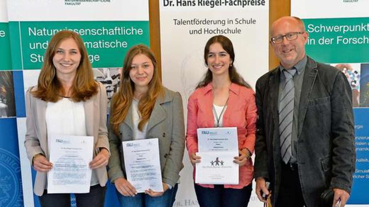 Kulmbach: Wissenschaftspreis für CVG-Schülerinnen