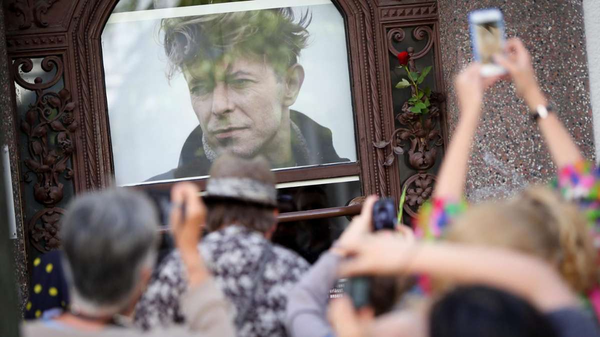 Kunst und Kultur: Bowies Helden-Jahre: Berlin putzt sich als Fan-Pilgerstätte heraus