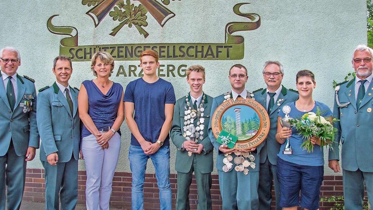 Arzberg: Arzberger Schützen proklamieren Könige