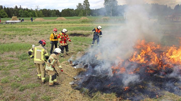 Neue Feuerwehr-Ausrüstung: Wenn Wald oder Wiese brennen