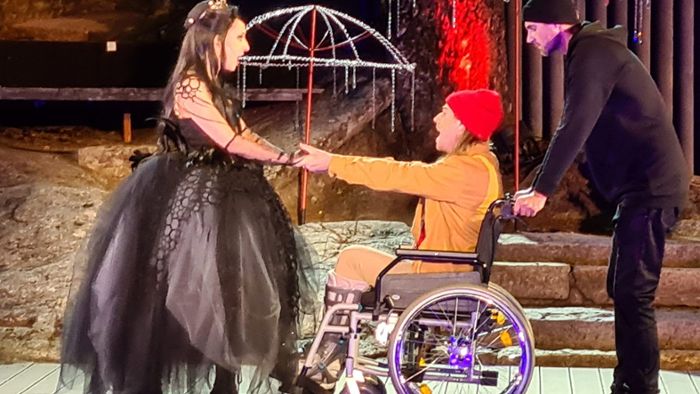 Luisenburg-Festspiele: Hauptdarsteller muss im Rollstuhl spielen