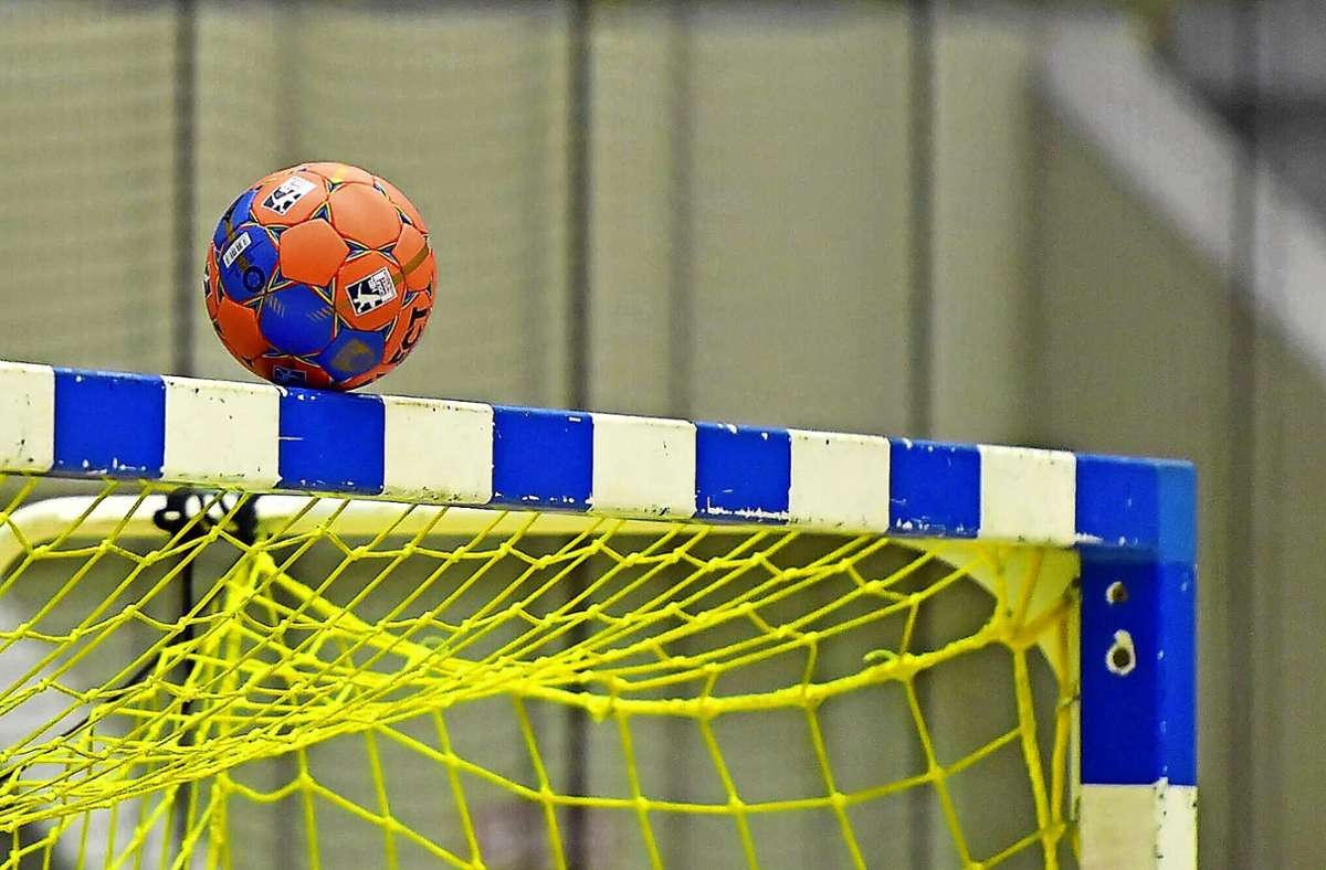 Der Handball rollt ab Ende Januar wieder in den Hallen in Bayern. Foto: imago images/Zink/Sportfoto Zink / Oliver Gold via www.imago-images.de